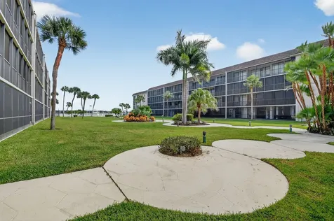 2424 N Federal Highway Boynton Beach FL 33435