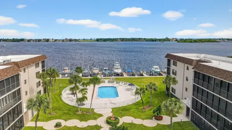 2424 N Federal Highway Boynton Beach FL 33435