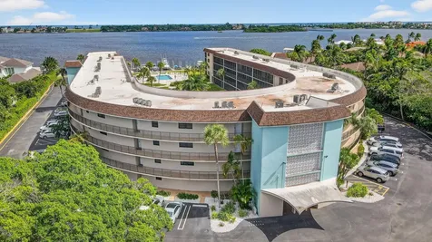 2424 N Federal Highway Boynton Beach FL 33435