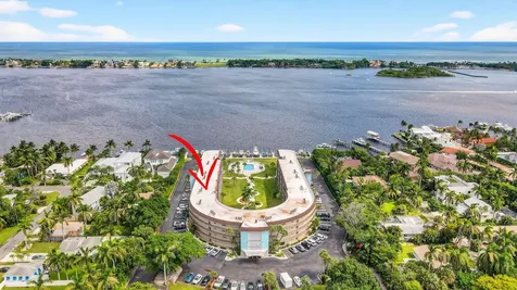 2424 N Federal Highway Boynton Beach FL 33435