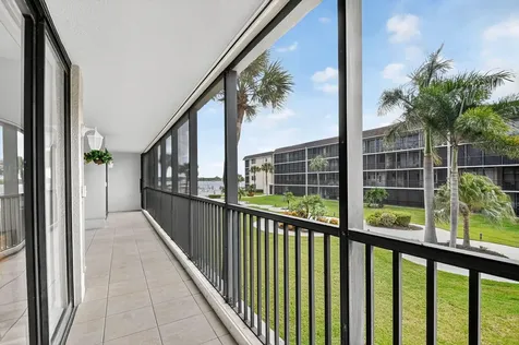 2424 N Federal Highway Boynton Beach FL 33435