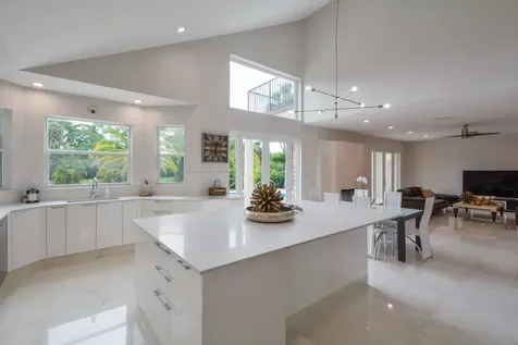 934 Sw 21st Way Boca Raton FL 33486