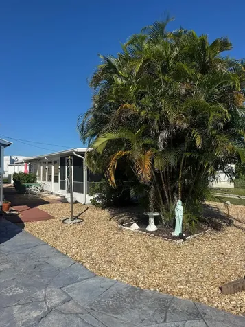 11055 Se Federal Highway Hobe Sound FL 33455