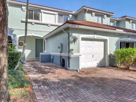 2226 Oakmont Drive Riviera Beach FL 33404