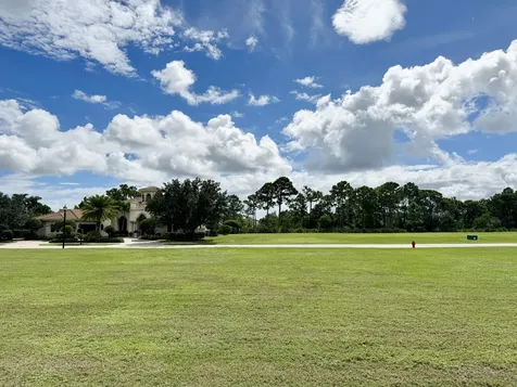 137 SE Mira Lavella Port Saint Lucie FL 34984