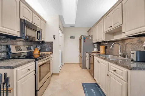 5755 Doris Court Delray Beach FL 33484