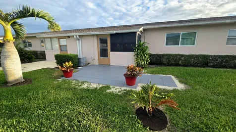 2568 Dudley Drive West Palm Beach FL 33415