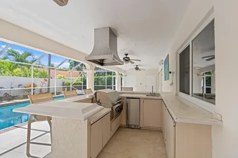 620 Sw 17th Street Boca Raton FL 33486