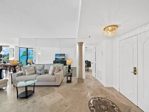 2917 S Ocean Boulevard Highland Beach FL 33487