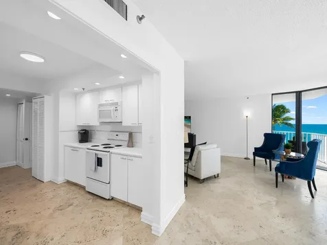2917 S Ocean Boulevard Highland Beach FL 33487
