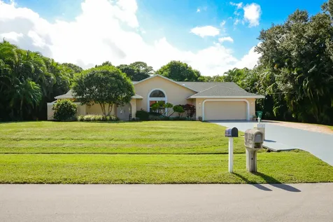 3068 Se Darien Road Port Saint Lucie FL 34952