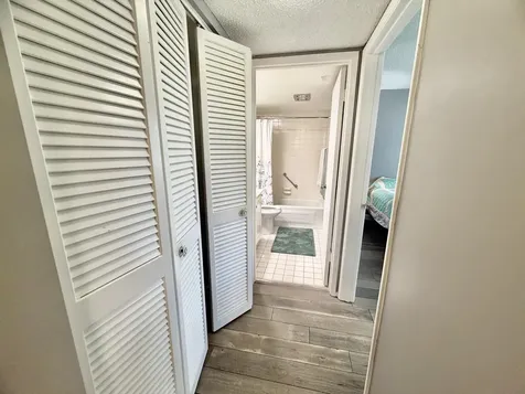 1211 Bahama Bend Coconut Creek FL 33066