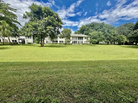 1211 Bahama Bend Coconut Creek FL 33066