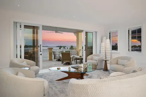 7 Royal Palm Pointe Vero Beach FL 32960