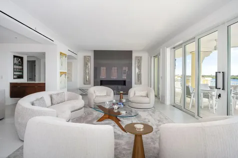 7 Royal Palm Pointe Vero Beach FL 32960