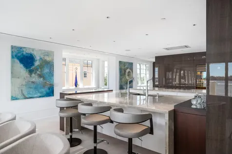 7 Royal Palm Pointe Vero Beach FL 32960
