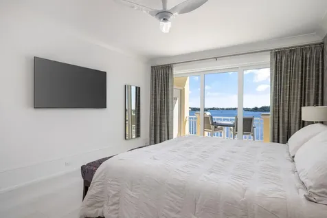 7 Royal Palm Pointe Vero Beach FL 32960