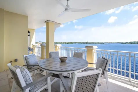 7 Royal Palm Pointe Vero Beach FL 32960