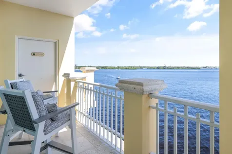 7 Royal Palm Pointe Vero Beach FL 32960