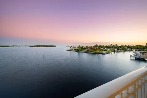 7 Royal Palm Pointe Vero Beach FL 32960