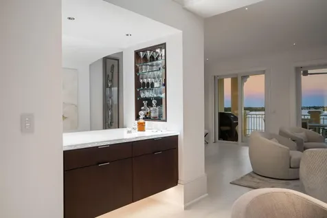 7 Royal Palm Pointe Vero Beach FL 32960