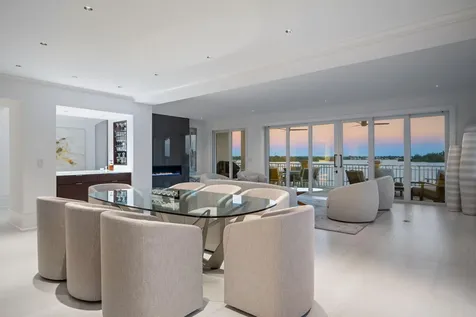 7 Royal Palm Pointe Vero Beach FL 32960