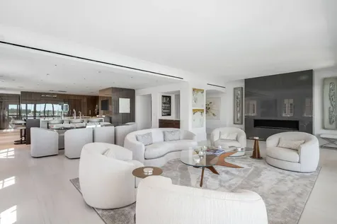 7 Royal Palm Pointe Vero Beach FL 32960
