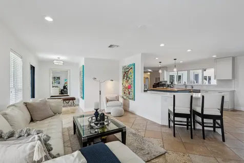 2731 Ne 5th Street Pompano Beach FL 33062