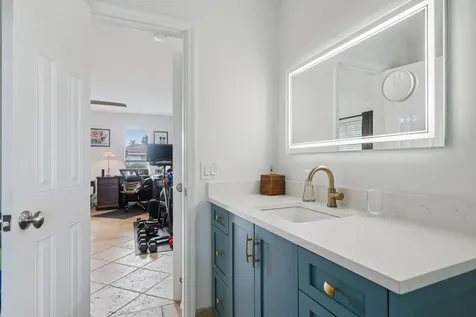 2731 Ne 5th Street Pompano Beach FL 33062