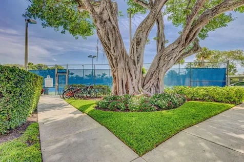 318 Oak Harbour Drive Juno Beach FL 33408