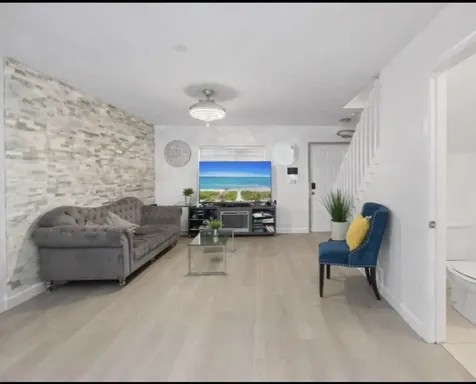 176 Se 2nd Street Deerfield Beach FL 33441