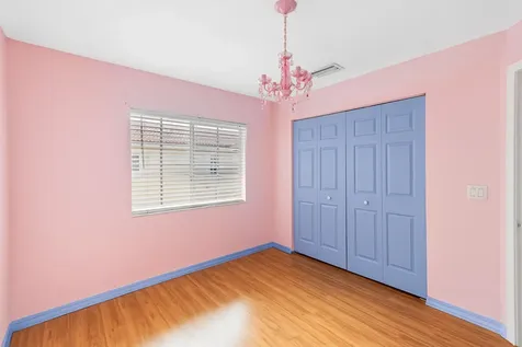 176 Se 2nd Street Deerfield Beach FL 33441
