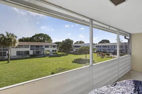 414 Windsor R West Palm Beach FL 33417