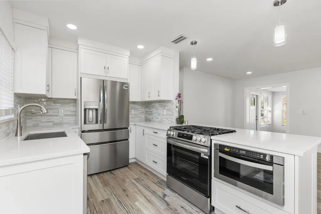 702 S 12th Street Lantana FL 33462