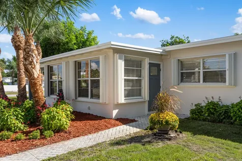 702 S 12th Street Lantana FL 33462