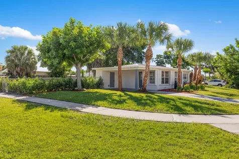 702 S 12th Street Lantana FL 33462
