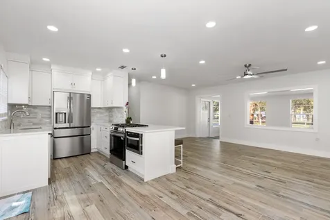 702 S 12th Street Lantana FL 33462