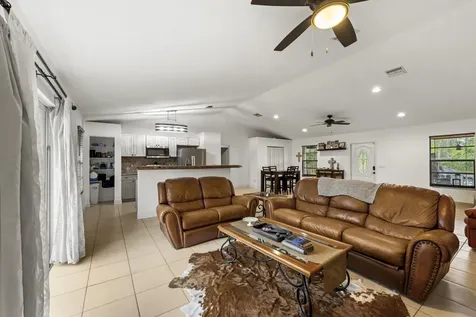 32801 Us Highway 441 Okeechobee FL 34972