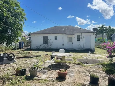 848 W 5th Street Riviera Beach FL 33404