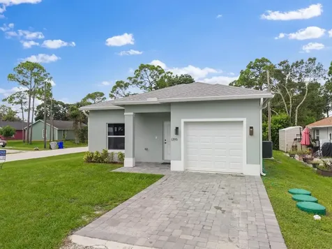 1395 17th Court Vero Beach FL 32962