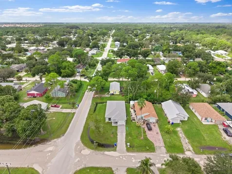 1395 17th Court Vero Beach FL 32962