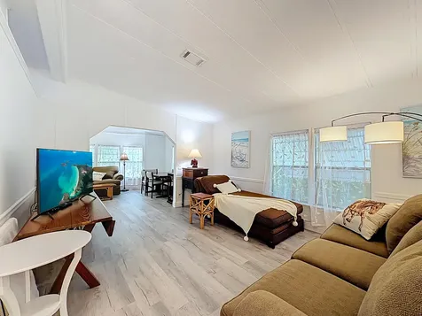 7335 Se Independence Avenue Hobe Sound FL 33455