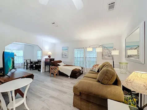 7335 Se Independence Avenue Hobe Sound FL 33455