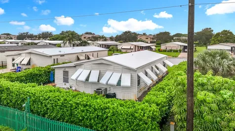 7335 Se Independence Avenue Hobe Sound FL 33455