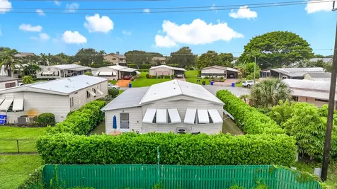 7335 Se Independence Avenue Hobe Sound FL 33455