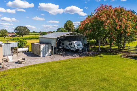 1732 Se Avenue J Belle Glade FL 33430