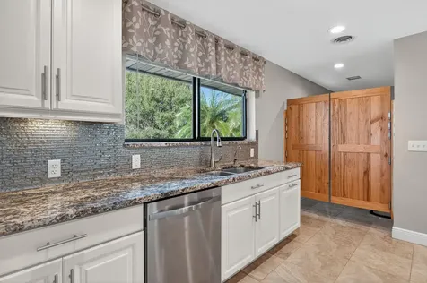 1732 Se Avenue J Belle Glade FL 33430