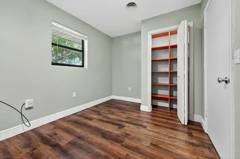 1732 Se Avenue J Belle Glade FL 33430