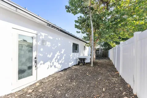 200 Sw 12th Street Boca Raton FL 33432