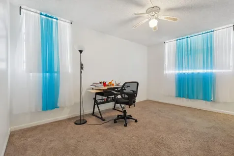2860 Somerset Drive Lauderdale Lakes FL 33311